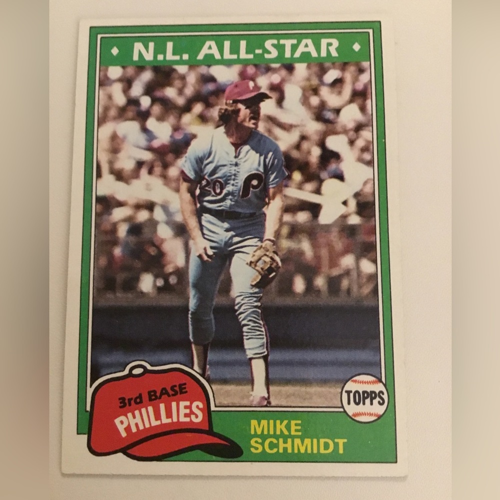 Mike Schmidt- Philadelphia Phillies. Great condition!!